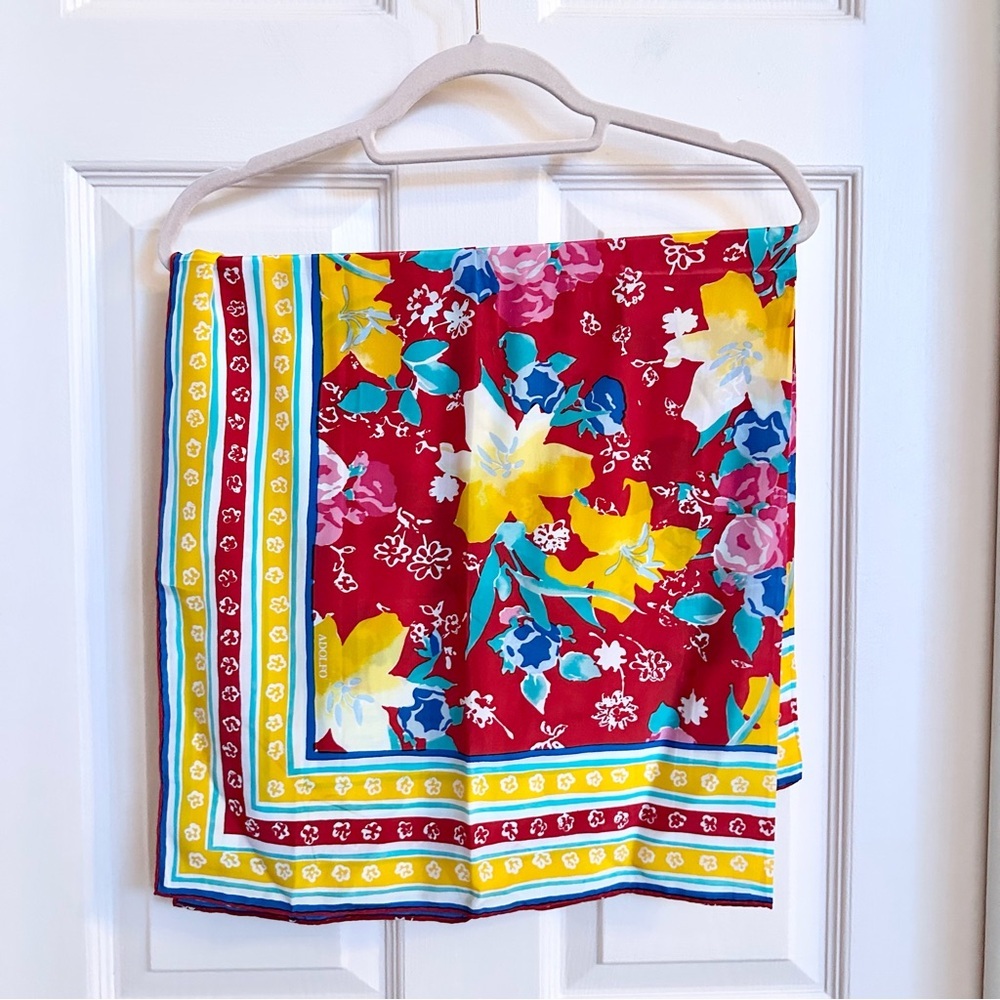 Vintage silk Adolfo scarf - Picture 2 of 3